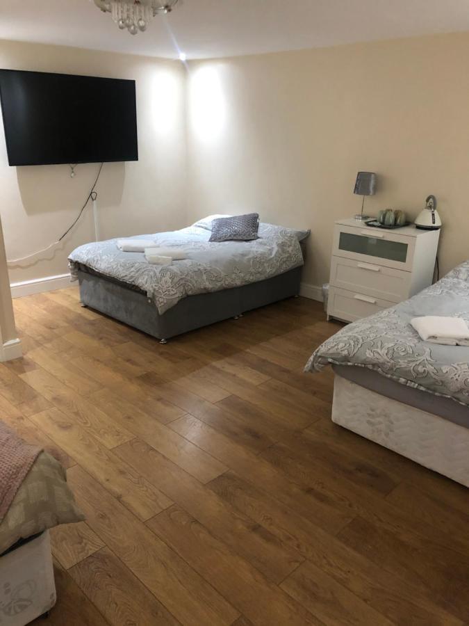 Big Room Rusholme With Tv And Private Bathroom-Parking&Wifi Manchester Exterior photo