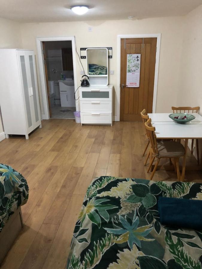 Big Room Rusholme With Tv And Private Bathroom-Parking&Wifi Manchester Exterior photo